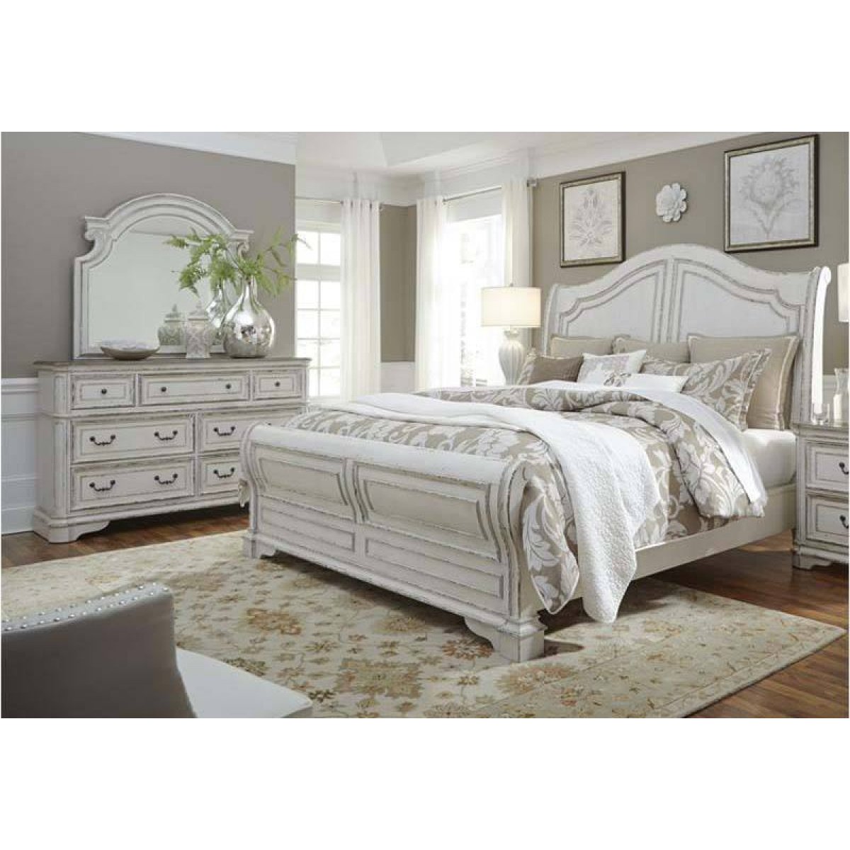 Magnolia Manor Queen Sleigh Bed Beds 3