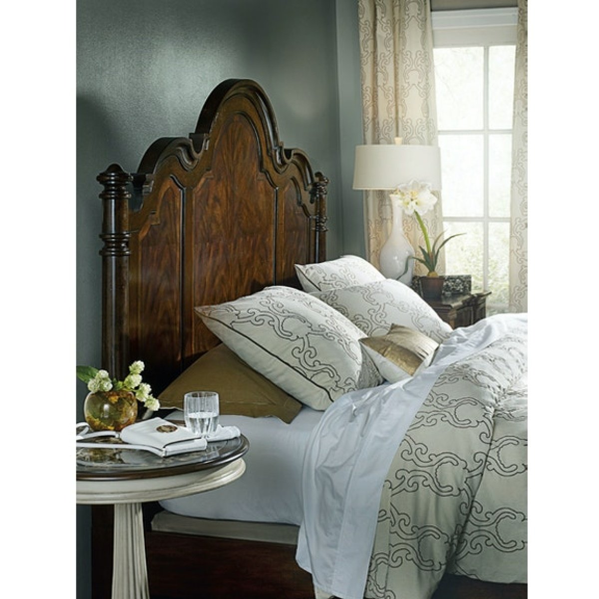 Leesburg King Poster Bed Beds Hooker Furniture 8