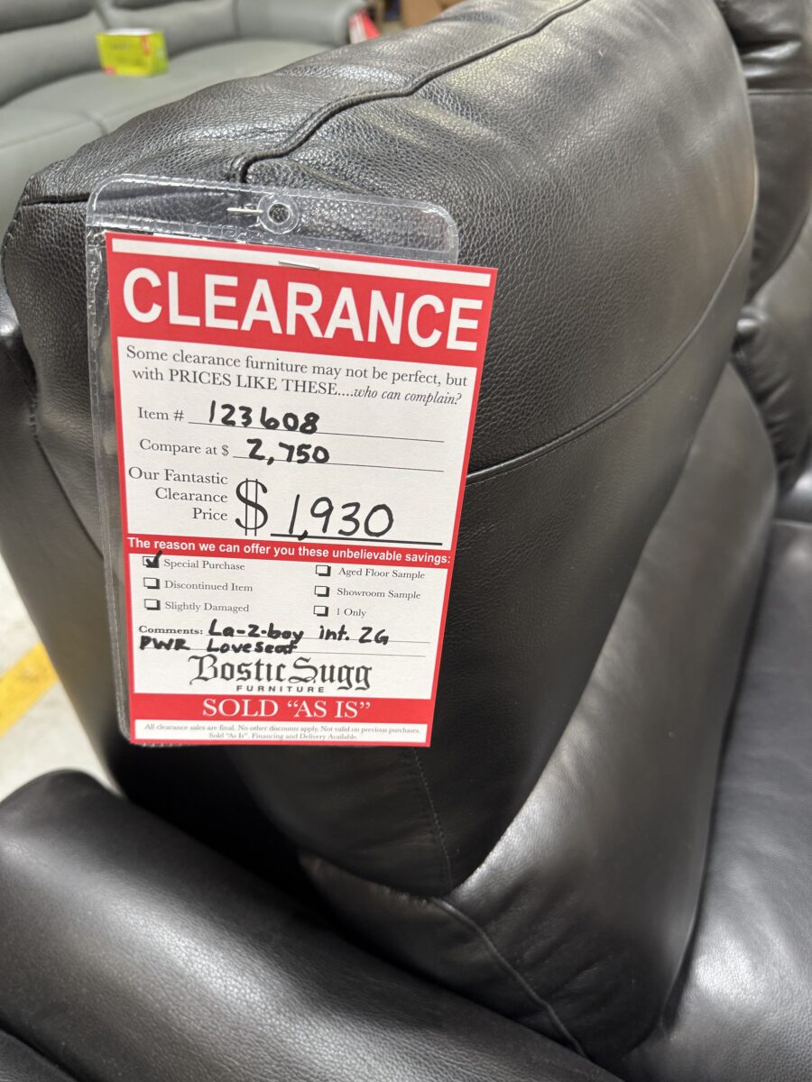 La-Z-Boy International loveseat Clearance 4