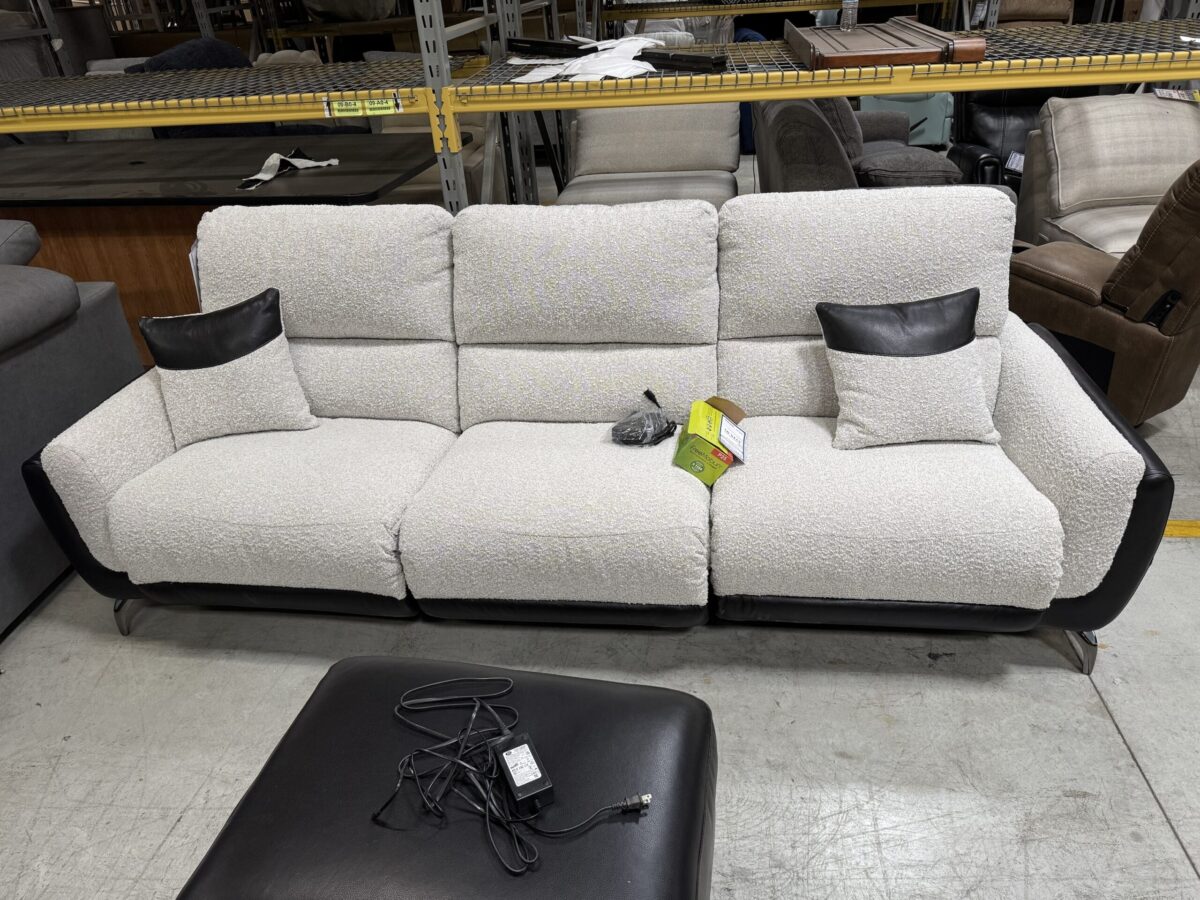 La-Z-Boy international Sofa Clearance 3
