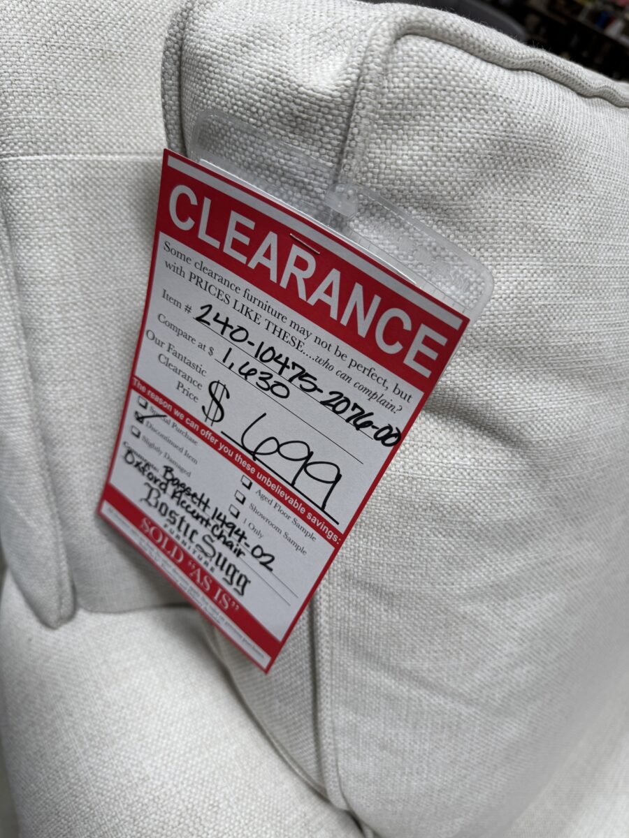 Bassett accent chair Clearance 4